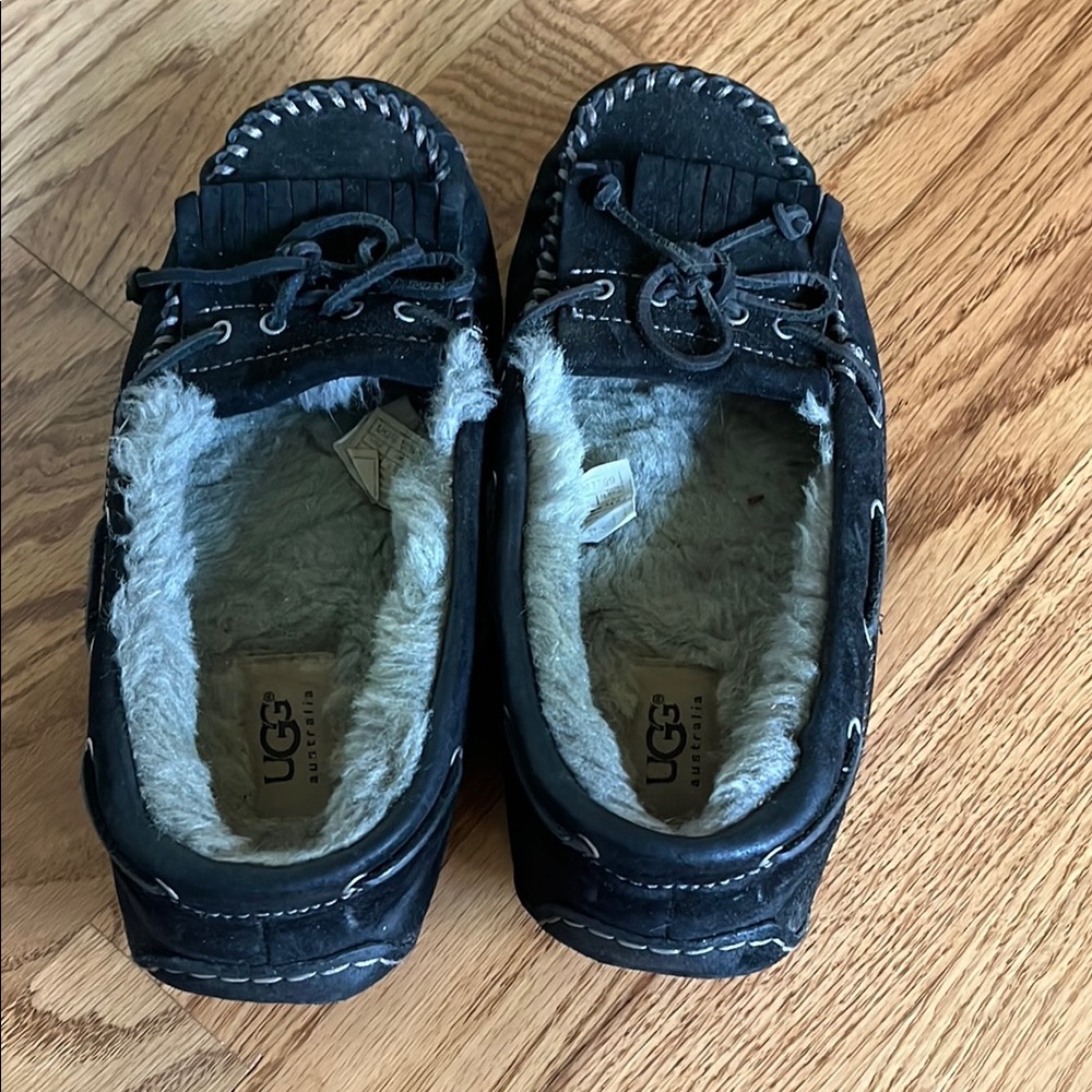 UGG Dakota Slippers